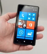 Nokia Lumia 820 ����