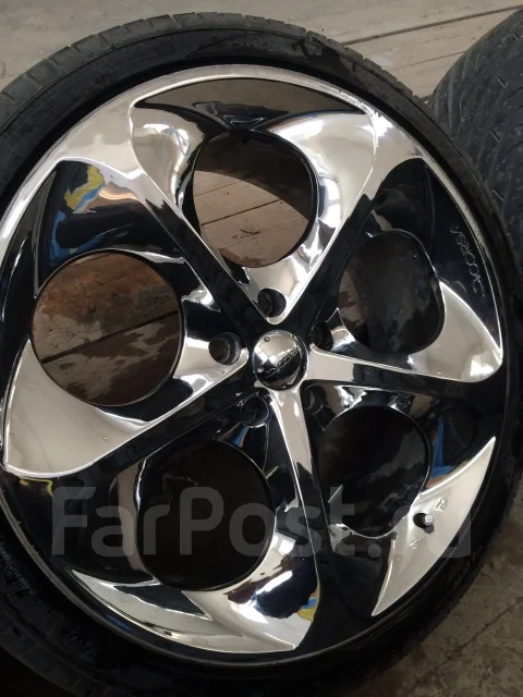 Rial Viper D. 8.5x20", 5x114.3, ET44, �� 74���. ��� ����� �� ������ ����