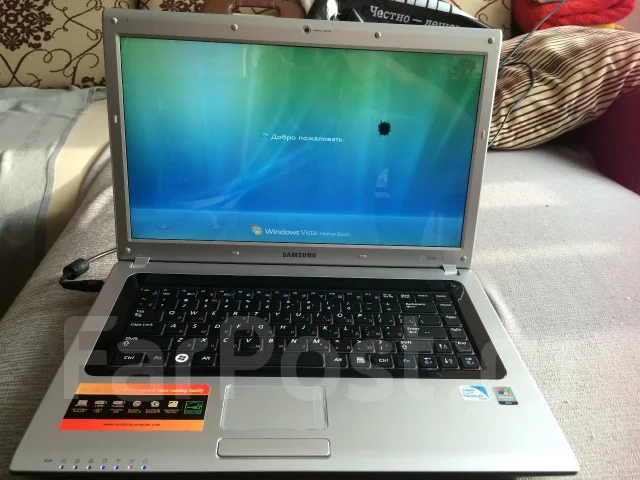 Samsung R520. WiFi: 1, Bluetooth: 1, ����������� �� 5��. ����