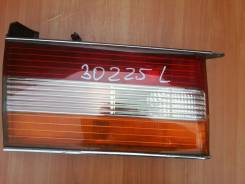 Планка под фонарь. Toyota Crown, GS151 Двигатель 1GFE