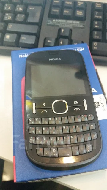 Nokia Asha 200. ����� ����