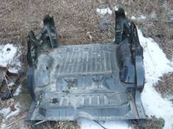 Задняя часть автомобиля. Isuzu Wizard, UES73FW Двигатель 4JX1