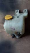 Бачок стеклоомывателя. Subaru Legacy, BE5, BD5, BG5, BH5 Subaru Forester, SF5, SG5 Subaru Impreza, GGC, GFA, GGA, GG, GD9, GG9, GD3, GF5, GG5, GC1, GF...
