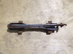Крепление аккумулятора. Toyota Wish, ZNE10, ZNE10G Двигатель 1ZZFE