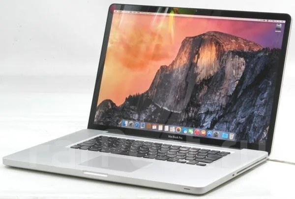 Apple MacBook Pro 17. 17", 2,4����, ��� 8 ��, ���� 120���, WiFi: 1, Bluetooth: 1, ����������� �� 2��. ��� ����� �� ������������ ����