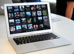 Apple MacBook Air 11. 11.6", 1,6����, ��� 4 ��, ���� 256���, WiFi: 1, Bluetooth: 1, ����������� �� 6��. ��� ����� �� ������������ ����