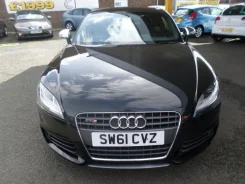 Audi TT ����