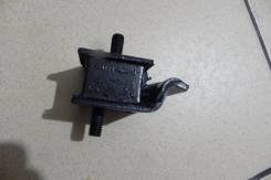 Подушка коробки передач. Isuzu Elf, NKR5SE, NKR5SN, NKR5WE, NKR6SE, NKR6SN, NPR5JN, NPR5JS, NPR5SE, NPR5SN, NPR5SS, NPR5WE, NPR5WN, NPR5WS, NPR6JN, NP...