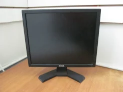 DELL. 17" ����