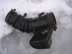 Патрубок воздухозаборника. Toyota Carina E, SB153ABK00E061933