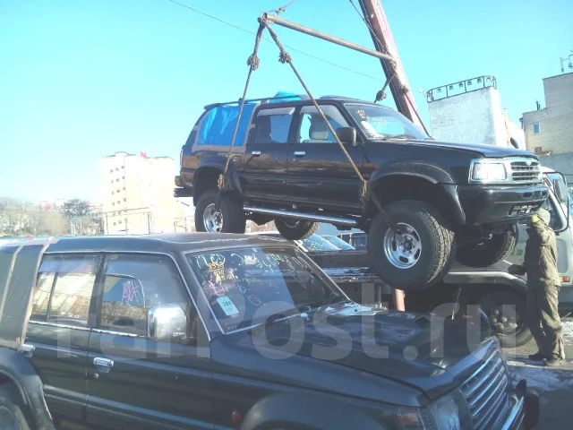 Mazda Proceed Marvie. UVL6R, WLT ����