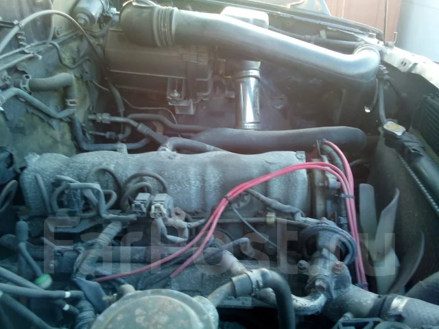 Mazda Proceed Marvie. UVL6R, WLT ����