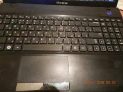 Samsung 305V5A. 1 600,0����, ��� 4 ��, ���� 750���, WiFi, ����������� �� 1��. ����
