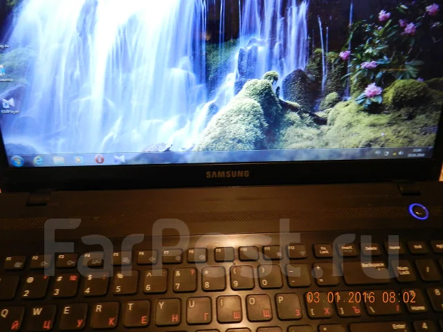 Samsung 305V5A. 1 600����, ��� 4 ��, ���� 750���, WiFi: 1, ����������� �� 1��. ����