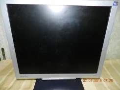 BenQ. 19" ����