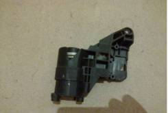 Крепление зеркала. Toyota bB, QNC20, QNC25, QNC21, M401S, M402S, M411S Daihatsu Coo, M401S, M402S, M411S