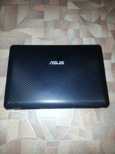 Asus Eee PC 1015BX. 1����, ��� 2048 ��, ���� 250���, WiFi: 1, ����������� �� 7��. ����