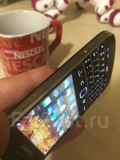 BlackBerry Bold 9900 ����