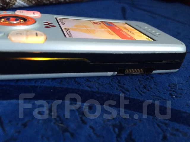 Sony Ericsson Walkman W580i. �/� ����