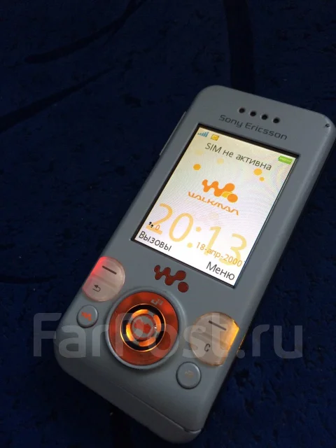 Sony Ericsson Walkman W580i. �/� ����