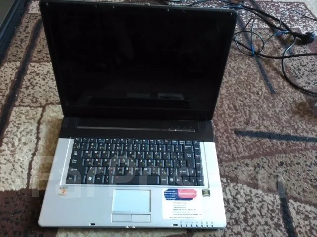 Roverbook Pro. 1,8����, ��� 2048 ��, WiFi: 1 ����