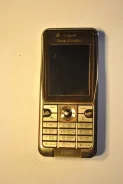 Sony Ericsson K530i. �/�