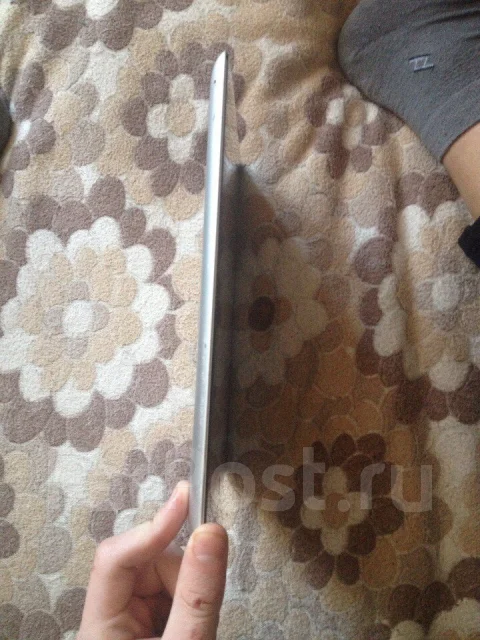 Apple iPad 2 Wi-Fi+3G 16Gb ����