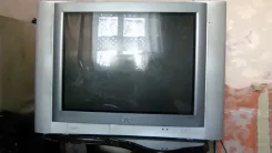 JVC. CRT (���)