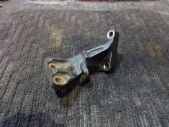 Кронштейн опоры двигателя. Toyota: Corona, Corolla Spacio, Avensis, Sprinter Trueno, Corolla, Sprinter Marino, Tercel, Carina E, Carina, Soluna, Sprin...