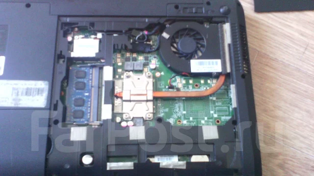 DNS Gamer 0133834. 2,4����, ��� 512 ��, ���� 500���, WiFi: 1, Bluetooth: 1, ����������� �� 24��. ����