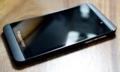BlackBerry Z10 ����
