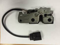 Замок капота. Volkswagen Touareg, 7P5 Двигатели: BAR, BGU, CASA, CASB, CASD, CATA, CCTA, CEGA, CGEA, CGFA, CGNA, CGRA, CJMA, CJTA, CKDA, CMTA, CNRB, C...