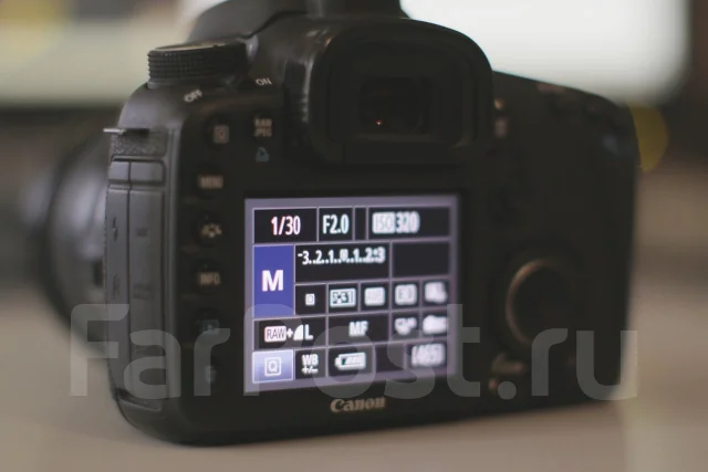 Canon EOS 7D Body. 15 - 19.9 �� ����