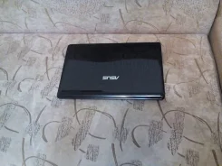 Asus K52JE. 2,3����, ��� 3072 ��, ���� 320���, WiFi: 1 ����