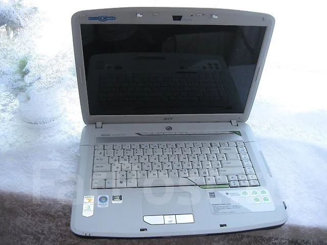 Acer Aspire 5520G. 2����, ��� 1024 ��, ���� 1���, WiFi: 1, Bluetooth: 1 ����