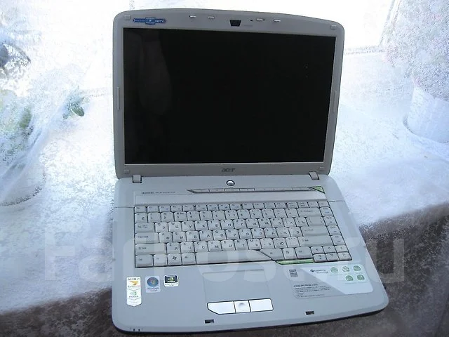 Acer Aspire 5520G. 2����, ��� 1024 ��, ���� 1���, WiFi: 1, Bluetooth: 1 ����