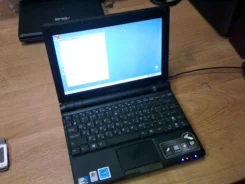 Asus Eee PC 900AX. 1,6����, ��� 1024 ��, ���� 160���, WiFi, ����������� �� 2��. ����