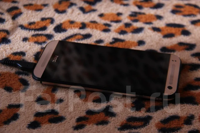 HTC One mini 2 ����