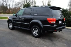 Toyota Sequoia. 4.7L V8 ����