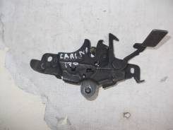Замок капота. Toyota Corona, AT171, CT177, AT177, CT170, ST171 Toyota Carina II, AT177, AT171, CT177, CT170, ST171 Двигатели: 3SF, 2C, 4AF, 3SFE, 4AFE