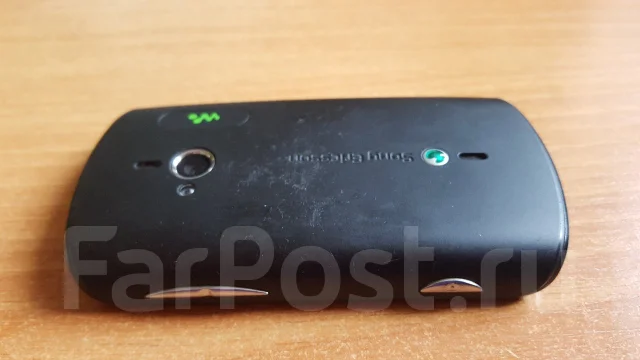 Sony Ericsson Live with walkman. �/� ����