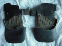 Брызговики. Nissan Mistral, R20 Двигатель TD27T