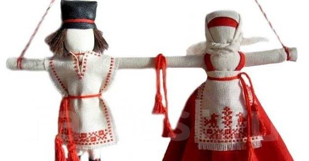 Какая русская игрушка олицетворяет крепкую семью. Неразлучники куклы обереги. Обрядовая кукла неразлучники. Куклы для подарка молодоженам. Старинные куклы для подарка молодоженам.