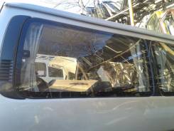 Стекло боковое. Toyota Hiace