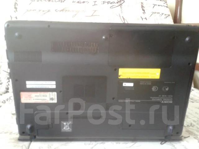 Sony VAIO. 2,5����, ��� 4 ��, ���� 320���, WiFi: 1, Bluetooth: 1, ����������� �� 4��. ����