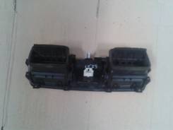 Воздуховод центр, часы MMC Lancer 9 1523. Mitsubishi: Dingo, Lancer Cedia, Bravo, Lancer, Dion, Pajero