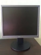 Sony. 17������� (43���)