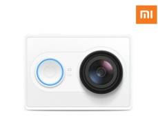 Xiaomi Yi Action Camera. 15 - 19.9 Мп, с объективом