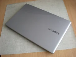 Samsung 370R5E. 15.6", WiFi