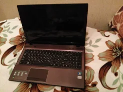 Lenovo IdeaPad Z575. ����������� �� 3��.